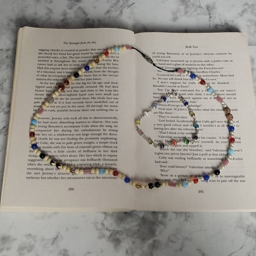 Vintage Multicolored Beaded Necklace and Bracelet Set